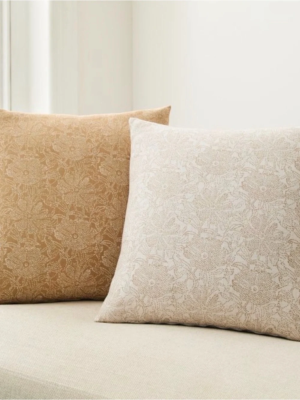 West Elm Dotted Floral Pillow Cover 20x20 Alabaster NWT Cotton Cover Only
